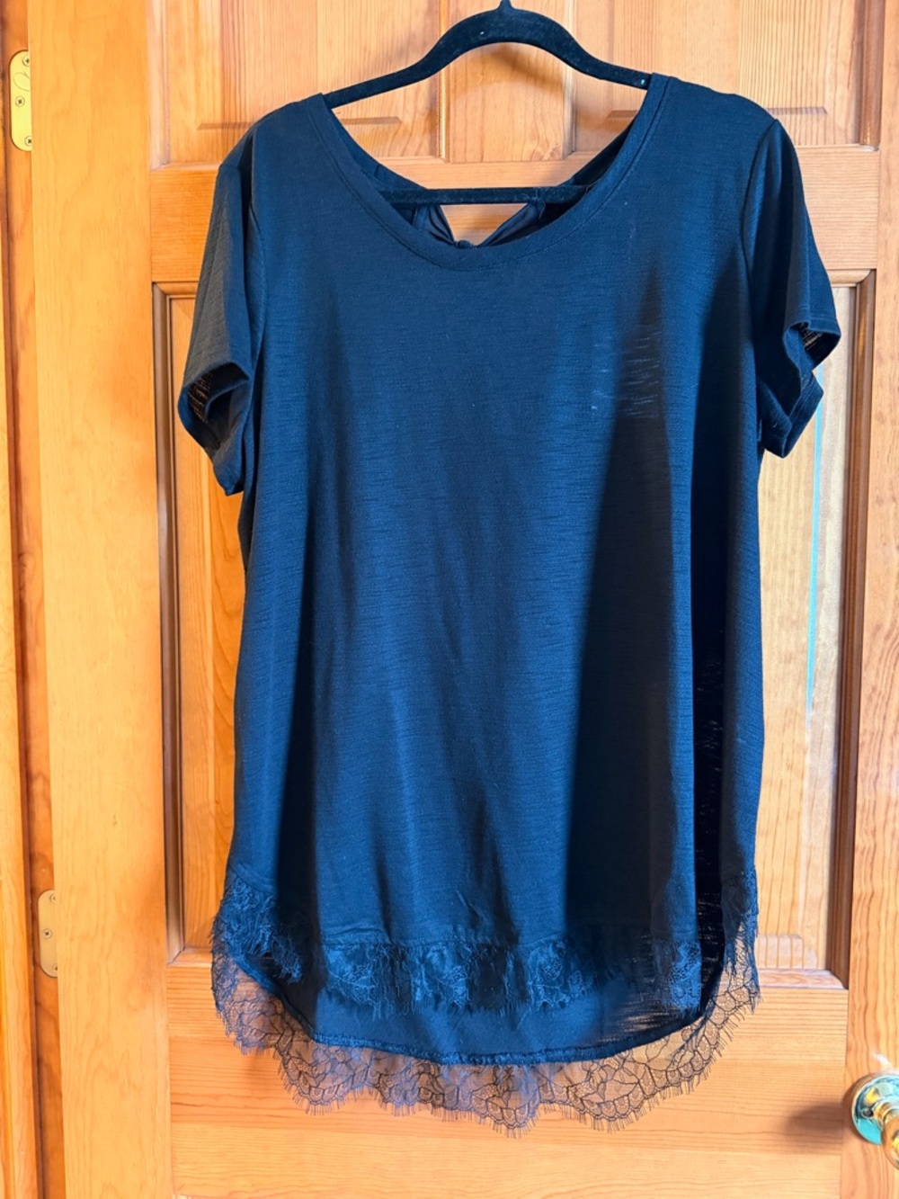 LC Lauren Conrad Black Short Sleeve Top with Lace Hem BNWT XXL